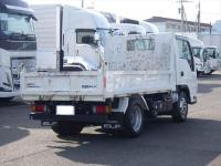 Isuzu ELF 2022