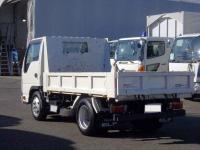 Isuzu ELF 2023