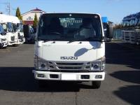 Isuzu ELF 2023