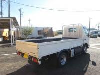 Hino Dutro 2023