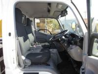 Hino Dutro 2023