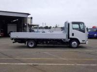 Isuzu ELF 2022