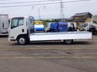 Isuzu ELF 2022