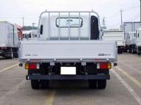 Isuzu ELF 2022