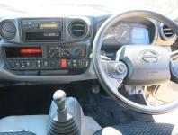 Hino Dutro 2020