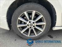 Toyota Harrier 2013