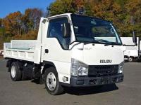 Isuzu ELF 2015