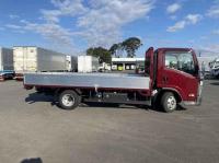 Isuzu ELF 2022
