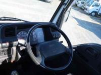 Isuzu ELF 2004