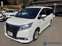 Toyota Noah 2014
