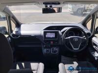 Toyota Noah 2014
