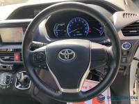 Toyota Noah 2014