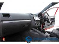 Volkswagen Golf 2004