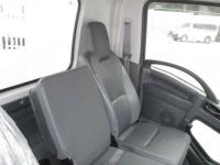Isuzu Forward 2023
