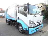 Isuzu Forward 2018