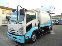 Isuzu Forward 2018