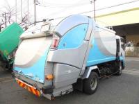 Isuzu Forward 2018