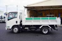 Isuzu ELF 2021