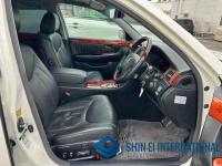 Toyota Celsior 2006