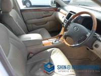 Toyota Celsior 2005