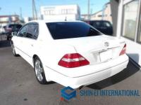 Toyota Celsior 2005