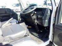 Isuzu ELF 2021