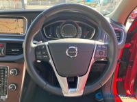 Volvo V40 2020