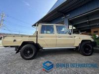 Toyota LAND CRUISER 70 2015