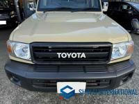 Toyota LAND CRUISER 70 2015