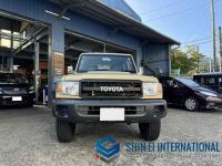 Toyota LAND CRUISER 70 2015