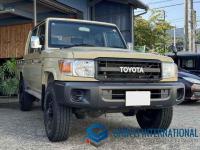 Toyota LAND CRUISER 70 2015