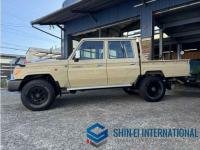 Toyota LAND CRUISER 70 2015