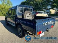 Toyota LAND CRUISER 70 2015