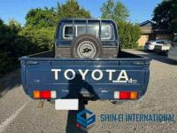 Toyota LAND CRUISER 70 2015