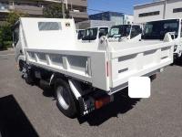 Hino Dutro 2024