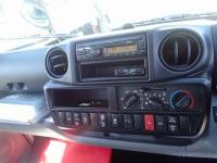 Hino Dutro 2024