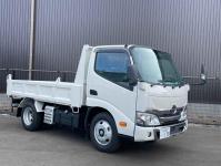 Hino Dutro 2024