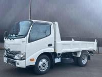 Hino Dutro 2024