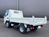 Hino Dutro 2024