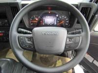 Isuzu ELF 2025