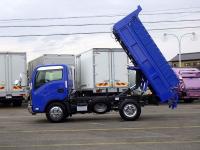 Isuzu ELF 2024