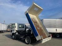 Isuzu Forward 2022