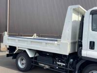 Isuzu Forward 2022