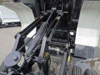 Isuzu Forward 2024