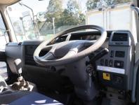 Mitsubishi FUSO FIGHTER 2011
