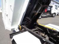 Mitsubishi Canter 2024