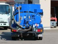 Isuzu ELF 2017