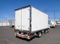 Hino Dutro 2023