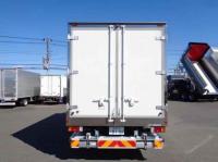 Hino Dutro 2023