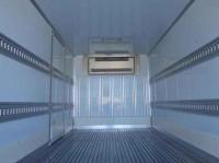 Hino Dutro 2023